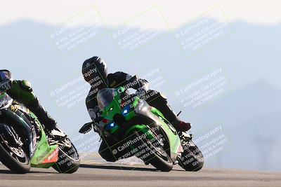 media/Jan-14-2024-SoCal Trackdays (Sun) [[2e55ec21a6]]/Turn 9 (210pm)/